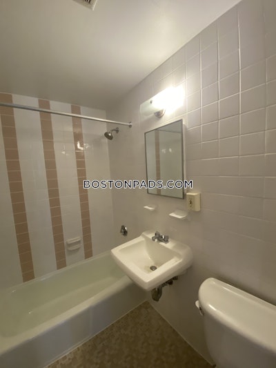 Mission Hill 1 Bed 1 Bath Boston - $2,000 50% Fee