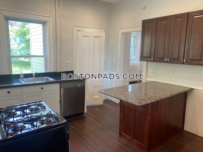 Somerville 5 Beds 1 Bath  Tufts - $6,375