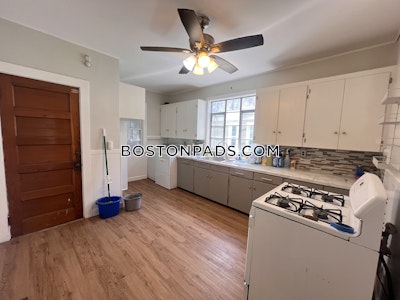 Somerville 6 Beds 2 Baths  Tufts - $7,000