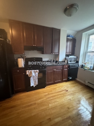 North End 3 Beds 1 Bath Boston - $4,500 No Fee