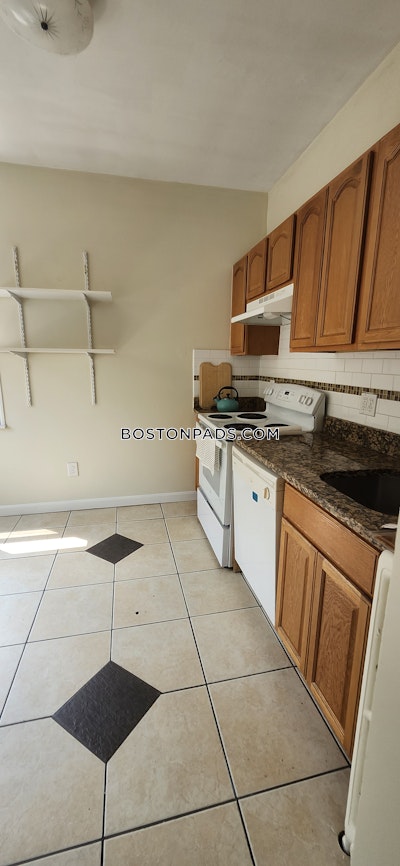 Brookline 1.5 Beds 1 Bath  Boston University - $2,950