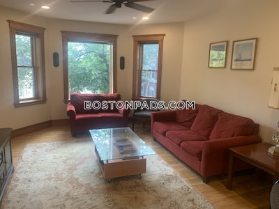 Brookline 3 Bed 2 Bath BROOKLINE- COOLIDGE CORNER $5,200  Coolidge Corner - $5,999