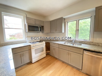 Newton 1 Bed 1 Bath  Newton Highlands - $1,950 No Fee