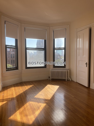 Back Bay 2 Bed 1 Bath BOSTON Boston - $3,300 50% Fee