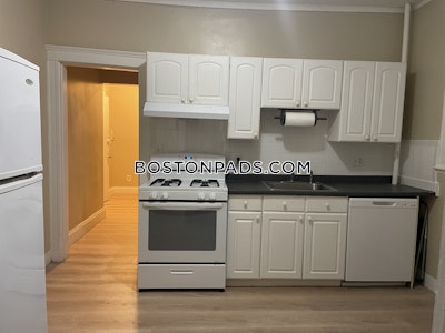 Brighton 2 Bed 1 Bath BOSTON Boston - $2,775 No Fee