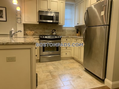 Back Bay 1 Bed 1 Bath Boston - $3,100