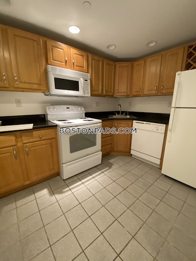 Fenway/kenmore Fantastic 1 Bed 1 Bath on Queensberry St Boston - $2,650