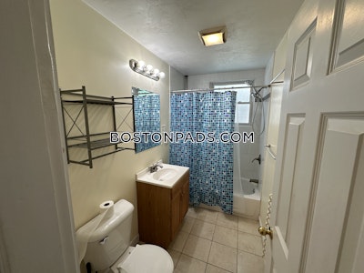 Somerville 3 Bed 1 Bath SOMERVILLE  Winter Hill - $2,700