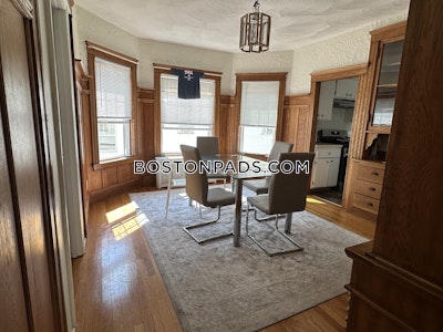 Medford 8 Beds 3 Baths  Tufts - $10,400