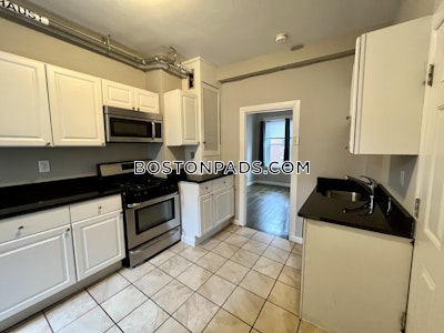 North End 2 Beds 1 Bath Boston - $3,150