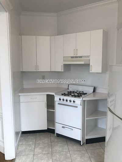 Brighton 1 Bed 1 Bath Boston - $2,395 No Fee