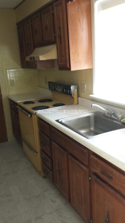 Somerville 4 Beds 1 Bath  Tufts - $4,200