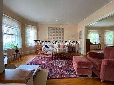 Somerville 5 Beds 2.5 Baths  Tufts - $8,250