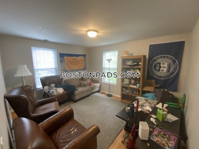 Cambridge Apartment for rent 3 Bedrooms 1 Bath  Central Square/cambridgeport - $4,000 No Fee