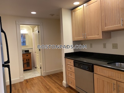 Back Bay 1 Bed 1 Bath Boston - $3,275