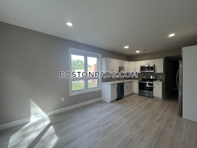 Revere Apartment for rent 1 Bedroom 1 Bath - $2,475