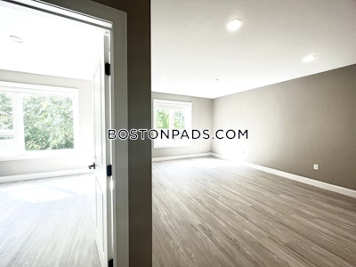 Revere Apartment for rent 1 Bedroom 1 Bath - $2,700